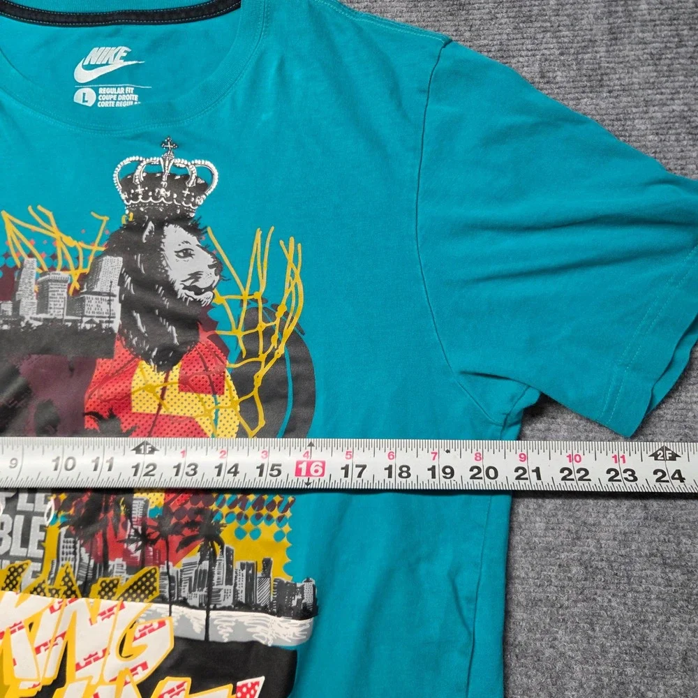 Nike LeBron James King James Triple Double Machine Teal Graphic T-Shirt Mens L